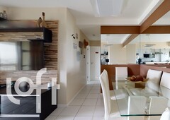 Apartamento à venda em Barra da Tijuca com 68 m², 2 quartos, 1 suíte, 1 vaga