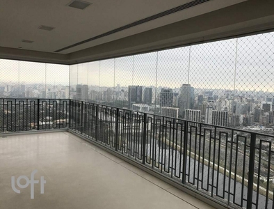 Apartamento à venda em Morumbi com 1354 m², 5 quartos, 5 suítes