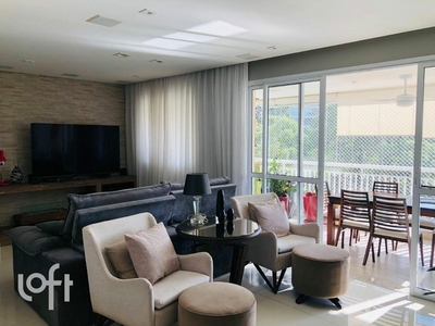 Apartamento à venda em Vila Andrade com 138 m², 3 quartos, 3 suítes, 3 vagas