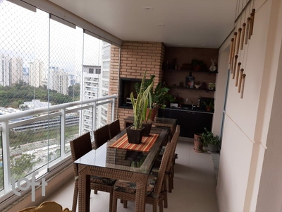 Apartamento à venda em Vila Andrade com 171 m², 4 quartos, 3 suítes, 3 vagas