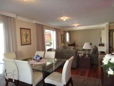 Apartamento à venda em Vila Andrade com 261 m², 4 quartos, 4 suítes, 4 vagas