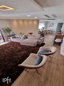 Apartamento à venda em Vila Sônia com 158 m², 4 quartos, 2 suítes, 4 vagas
