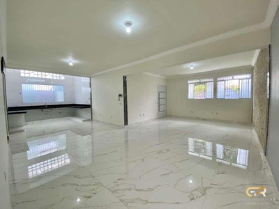 Casa em Paquetá, Belo Horizonte/MG de 10m² 4 quartos à venda por R$ 1.749.000,00