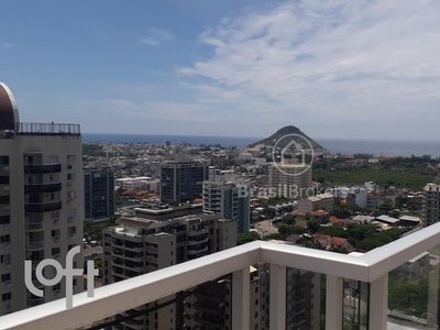 Apartamento à venda em Recreio dos Bandeirantes com 220 m², 3 quartos, 1 suíte, 2 vagas