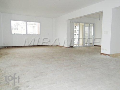 Apartamento à venda em Santana com 260 m², 4 quartos, 4 suítes, 5 vagas
