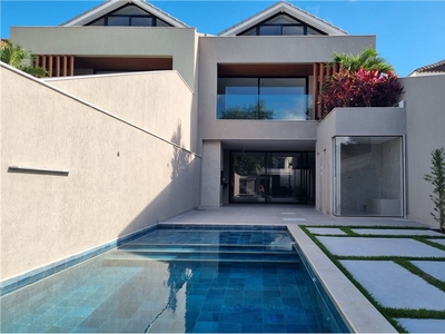 Casa em Barra da Tijuca, Rio de Janeiro/RJ de 320m² 5 quartos à venda por R$ 3.499.000,00