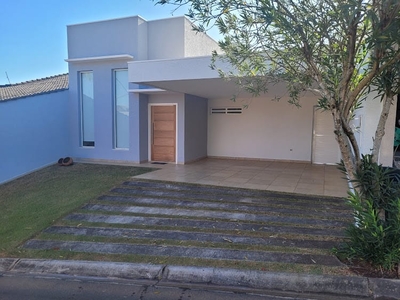 Casa em Centro, Bragança Paulista/SP de 200m² 3 quartos à venda por R$ 988.900,00