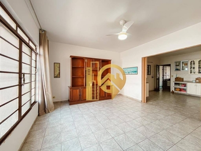 Casa em Jardim Luiza, Jacareí/SP de 440m² 4 quartos à venda por R$ 899.000,00