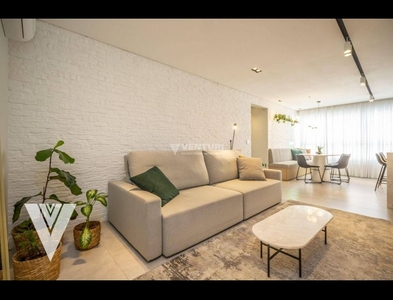 Apartamento no Bairro Vila Nova em Blumenau com 2 Dormitórios (1 suíte) e 78 m²