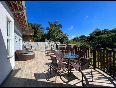 Casa no Bairro Velha em Blumenau com 3 Dormitórios (1 suíte) e 300 m²