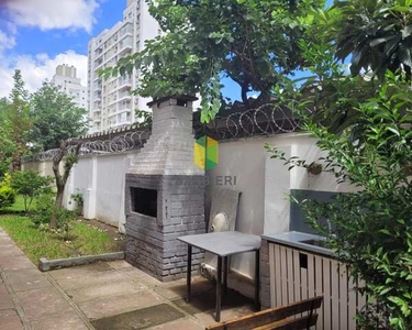 Apartamento com 3 Dormitorio(s) localizado(a) no bairro São Sebastião em Porto Alegre / R