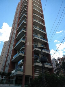 Apartamento com 3 quartos à venda, 242.0m²