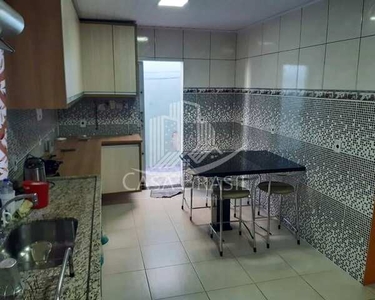 Sobrado 2 dormitórios com edícula - Dom Pedro - São José dos Campos - SP