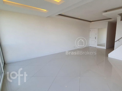 Apartamento à venda em Barra da Tijuca com 241 m², 4 quartos, 3 suítes, 2 vagas
