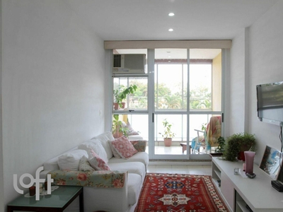 Apartamento à venda em Barra da Tijuca com 70 m², 3 quartos, 1 vaga