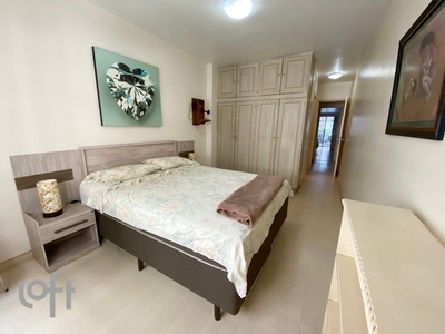 Apartamento à venda em Copacabana com 200 m², 3 quartos, 3 suítes, 2 vagas