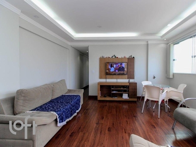 Apartamento à venda em Graça com 66 m², 2 quartos, 1 suíte, 2 vagas