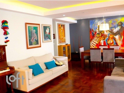 Apartamento à venda em Laranjeiras com 162 m², 4 quartos, 1 suíte, 1 vaga