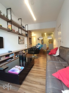 Apartamento à venda em Laranjeiras com 88 m², 1 quarto, 1 suíte, 1 vaga