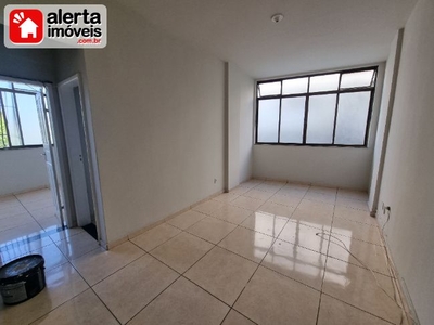 Apartamento com 2 quartos em RIO BONITO RJ - Centro