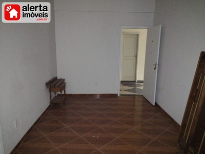 Apartamento com 3 quartos em RIO BONITO RJ - Centro