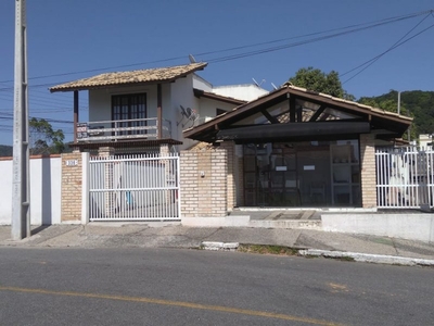 Casa residencial e comercial