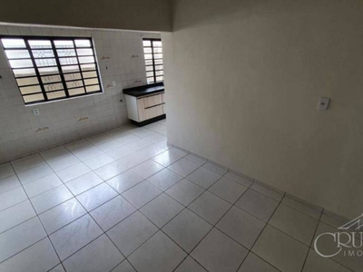 CASA RESIDENCIAL PODENDO SER COMERCIAL