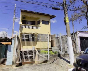 4 dormitórios na Rua Frei Orlando