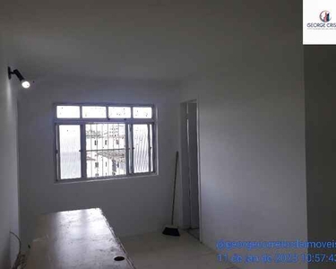 Apartamento 2/4 dormitórios medindo 48 m², quarto andar escada, reformado no Conjunto Suss