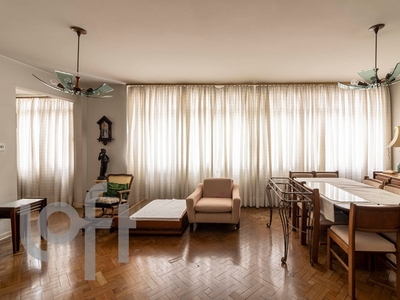 Apartamento à venda em Vila Mariana com 137 m², 3 quartos, 1 suíte, 2 vagas