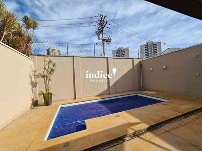 Casa com 3 quartos à venda no bairro Jardim Botânico, 205m²