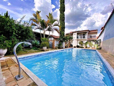 Casa com 3 quartos à venda no bairro Planalto, 266m²