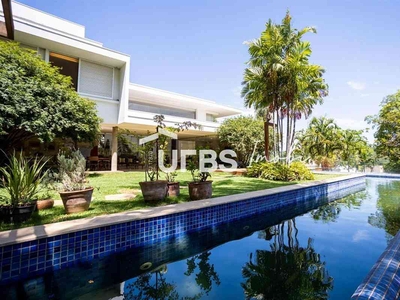 Casa em Condomínio com 4 quartos à venda no bairro Residencial Aldeia do Vale, 560m²