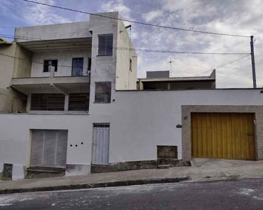 Imóvel para renda no Miramar, São 5 imóveis: 4 casa e 1 loja com 6 vagas de Garagens