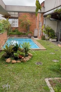 Apartamento à venda em Jardim Paulistano com 325 m², 4 quartos, 2 vagas