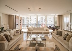 Apartamento à venda por R$ 16.960.000