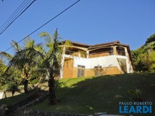 Casa à venda por R$ 2.500.000
