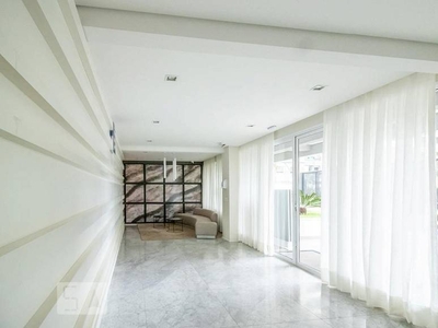 Apartamento com 1 Quarto e 1 banheiro à Venda, 52 m² por R$ 400.000