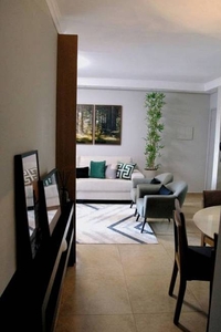 Apartamento com 2 Quartos e 2 banheiros à Venda, 75 m² por R$ 320.000