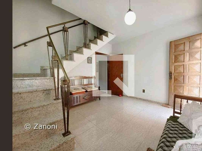 Casa com 4 quartos à venda no bairro Sagrada Família, 253m²