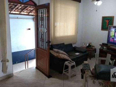 Casa com 4 quartos à venda no bairro Teixeira Dias, 117m²