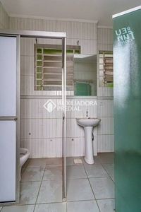 Imóvel Comercial com 6 Quartos e 1 banheiro para Alugar, 320 m² por R$ 4.000/Ano