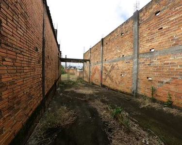 Otimo Barracao com 700m2 e amplo espaco de terreno no bairro Bonsucesso