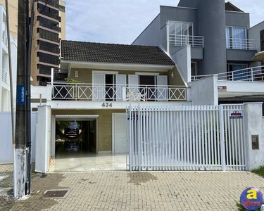 Temporada, Residência frente mar com piscina, 4 quartos, 1 bwc, 1 lavabo, Garagem p/ 3 car