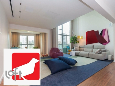 Apartamento à venda em Vila Andrade com 210 m², 4 quartos, 2 suítes, 4 vagas
