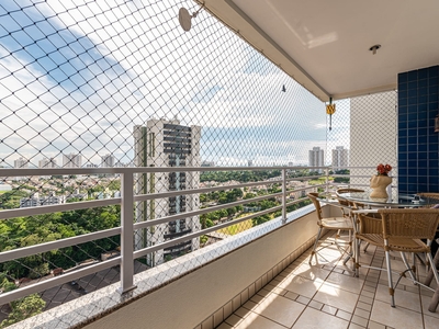 Apartamento em Bela Suiça, Londrina/PR de 112m² 4 quartos à venda por R$ 728.000,00