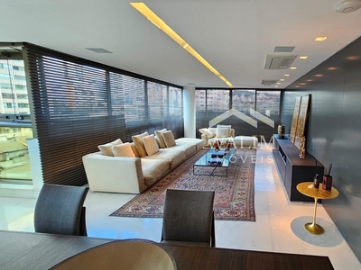 Apartamento em Funcionários, Belo Horizonte/MG de 241m² 4 quartos à venda por R$ 4.289.000,00