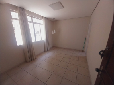Apartamento em Ouro Preto, Belo Horizonte/MG de 100m² 3 quartos para locação R$ 2.700,00/mes