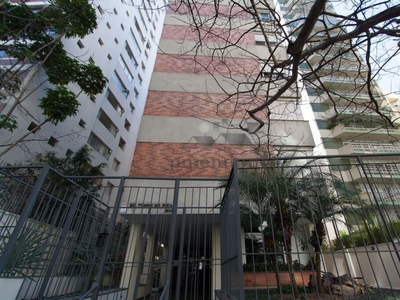 Apartamento em Santa Cecília, São Paulo/SP de 141m² 3 quartos à venda por R$ 1.984.000,00