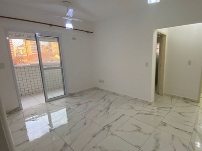 Apartamento em Vila Guilhermina, Praia Grande/SP de 48m² 1 quartos à venda por R$ 239.000,00